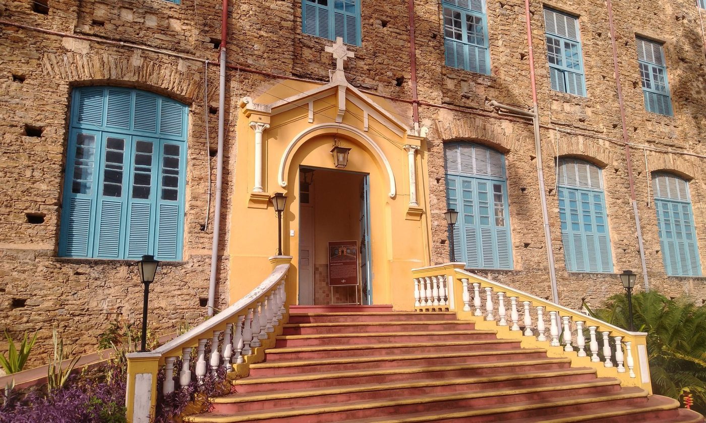 Entrada do Mosteiro dos Jesuítas